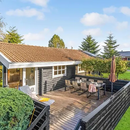 Gorgeous In With Wifi Holiday home